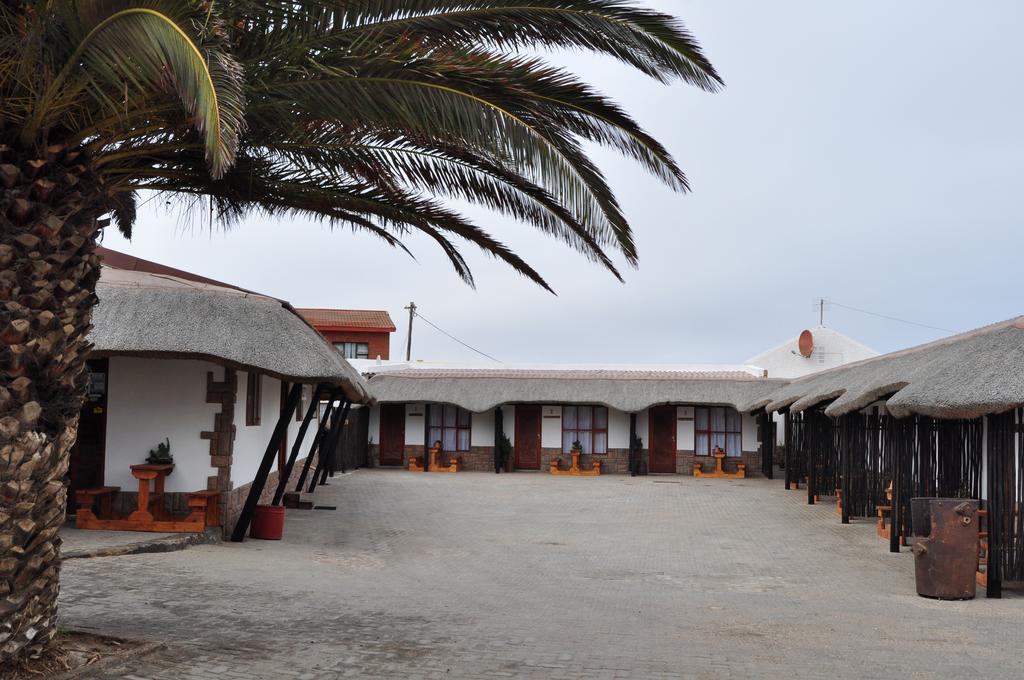 Obelix Guesthouse Lüderitz Zewnętrze zdjęcie