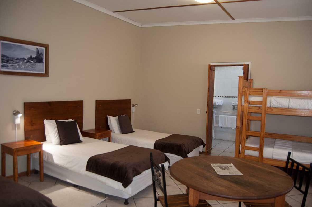 Obelix Guesthouse Lüderitz Zewnętrze zdjęcie